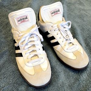 Men’s white and navy Adidas Sambas; size 11